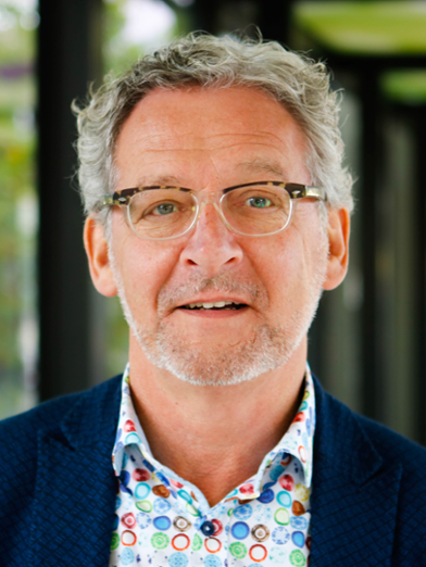 Prof. F.W.P. van der Slik (Frans)