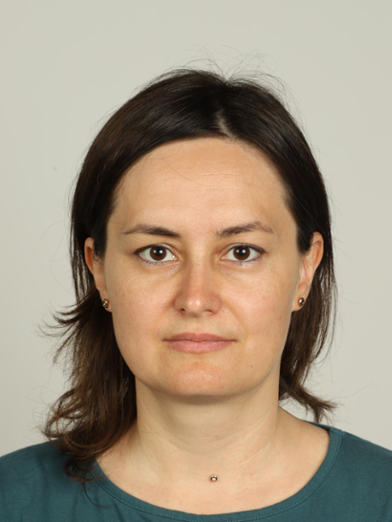 Dr V. Mironova (Victoria)